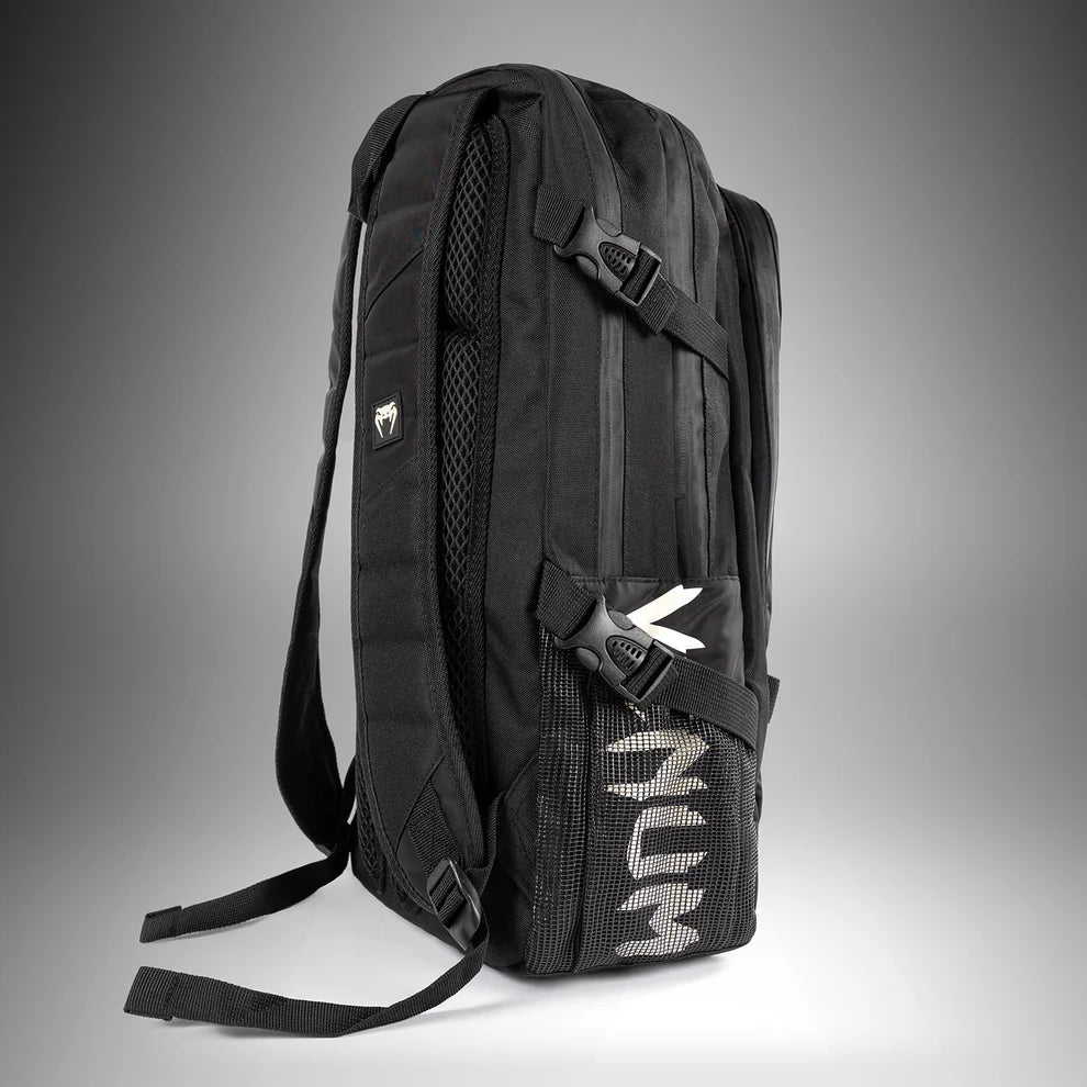MALETIN VENUM SHOCKWAVE bolsa deportiva