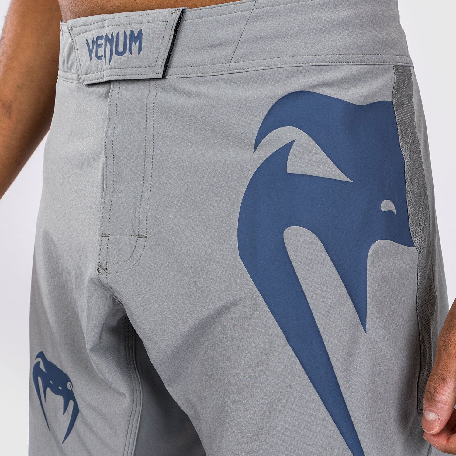 MMA FIGHT SHORT VENUM LIGHT 5.0