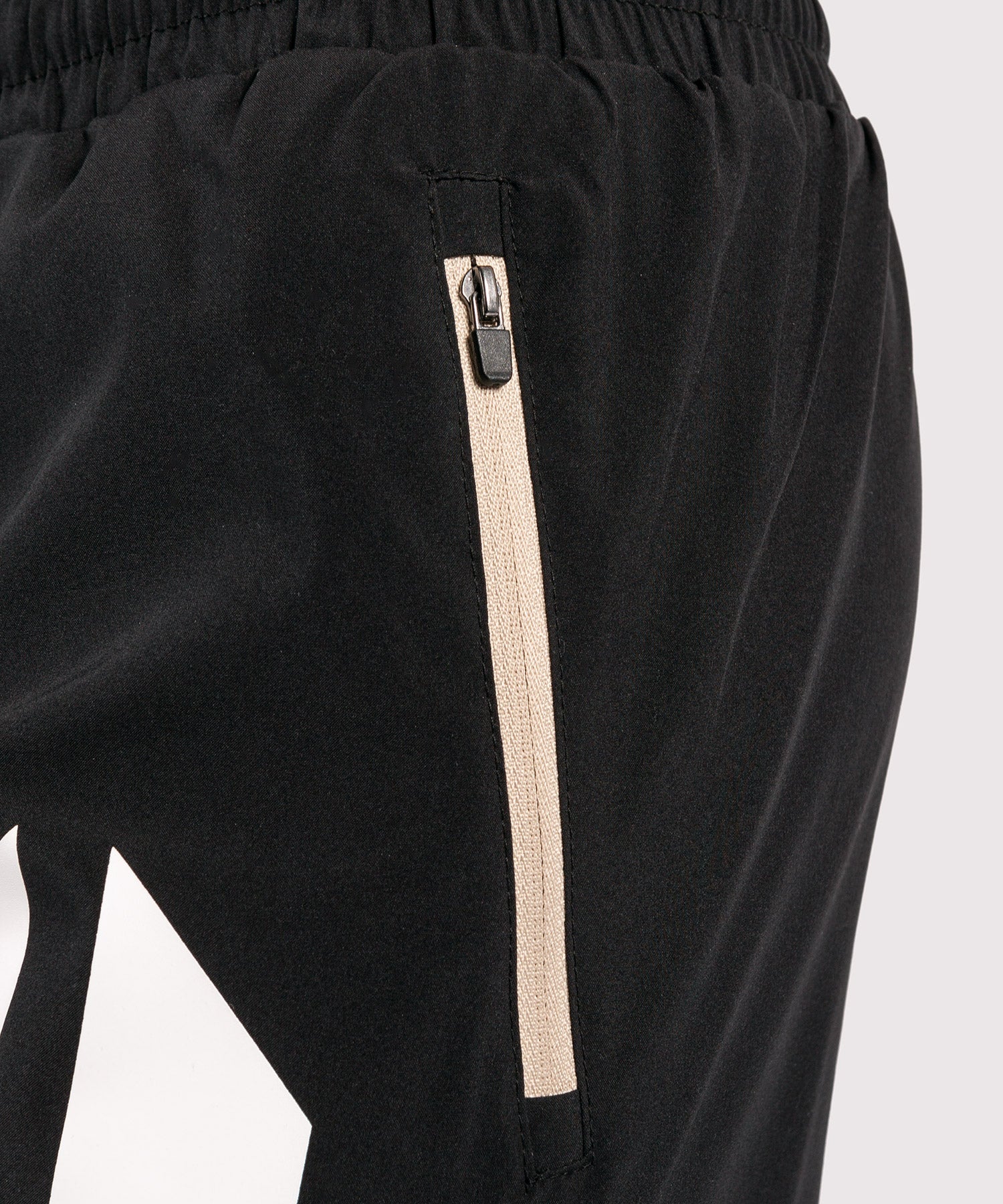 VENUM SHORT ARROW