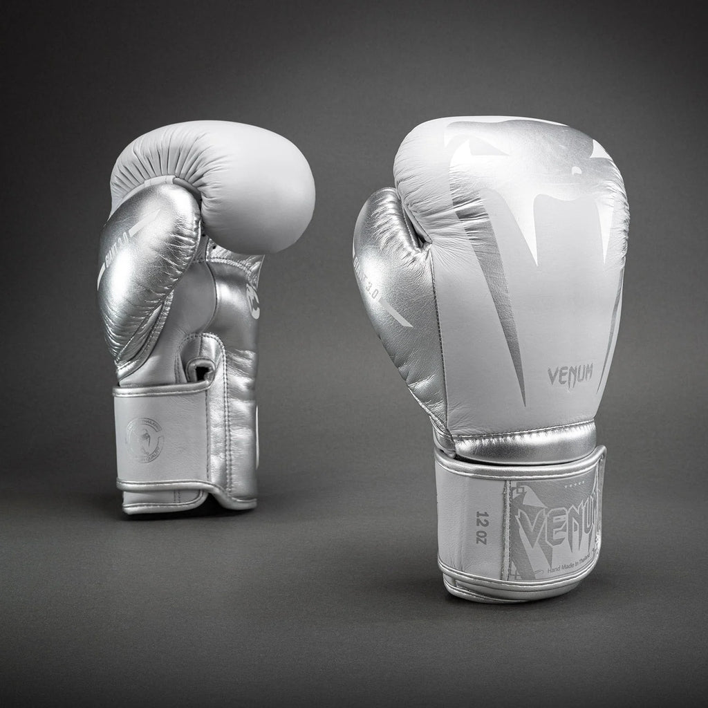 VENUM GIANT guantes para boxeo en cuero