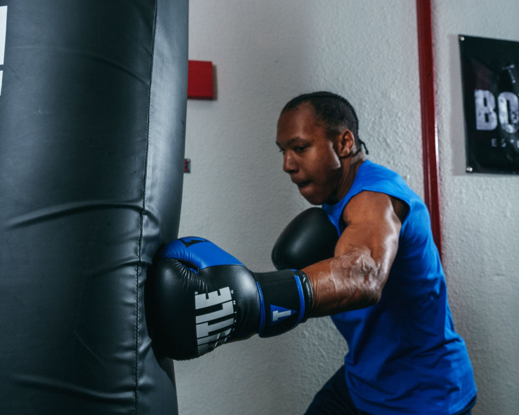 TITLE DYNAMIC CUERO Guantes De Boxeo
