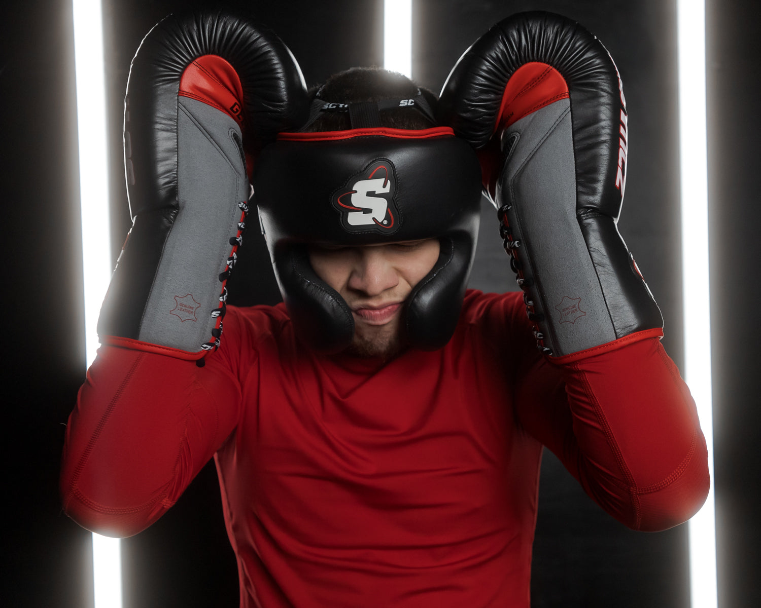 TITLE SCYNTZ CUERO Casco Para Boxeo