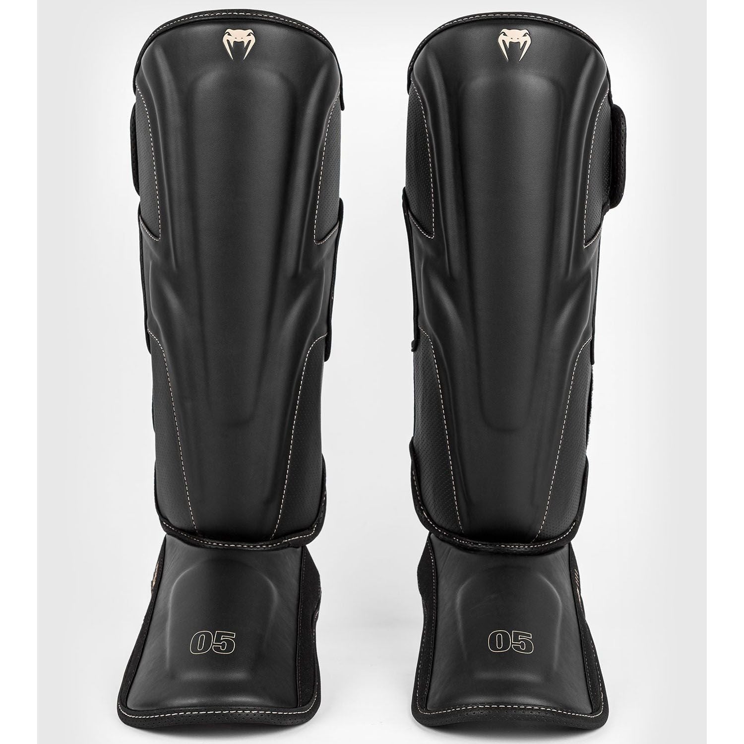 VENUM IMPACT EVO Canilleras para Muay Thai, Kickboxing y MMA