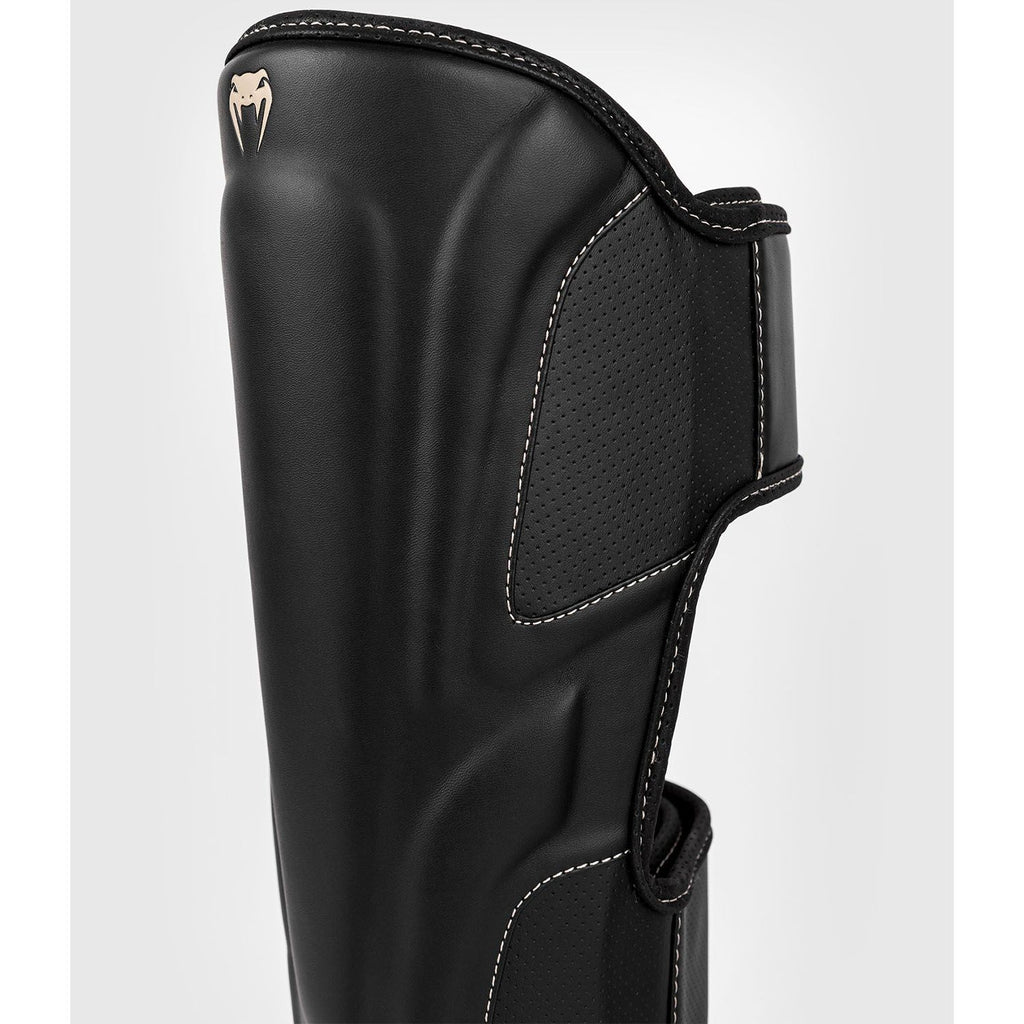 VENUM IMPACT EVO Canilleras para Muay Thai, Kickboxing y MMA